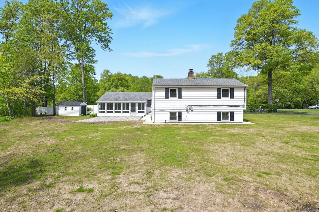 Photo of 843 Overhill Drive