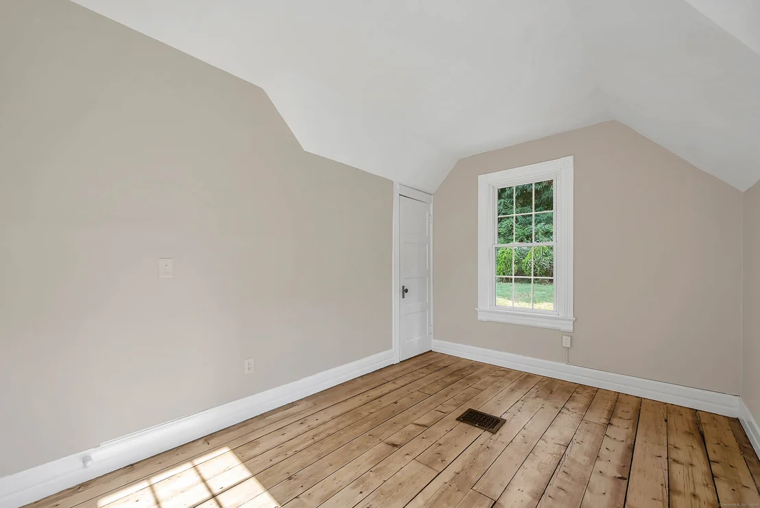 Photo of 36 Oak Street