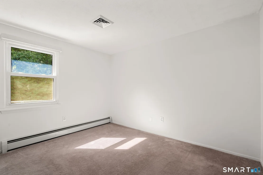 Photo of 143 Southridge Drive