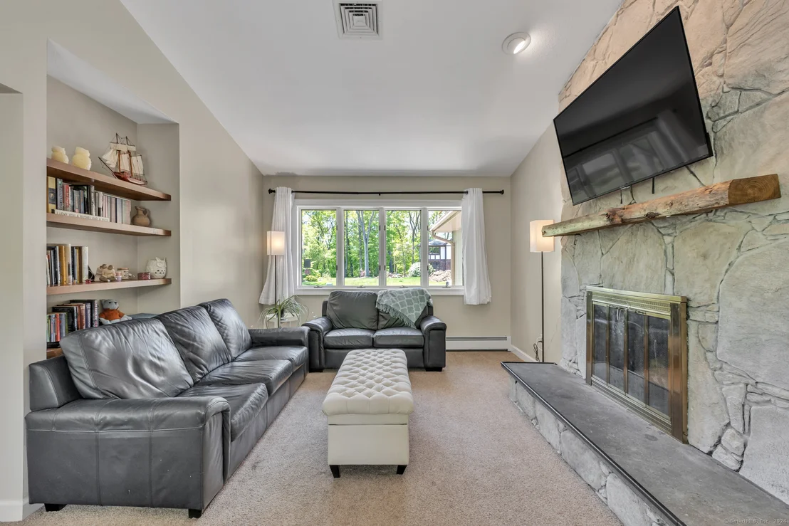 Photo of 96 Stonefield Trail