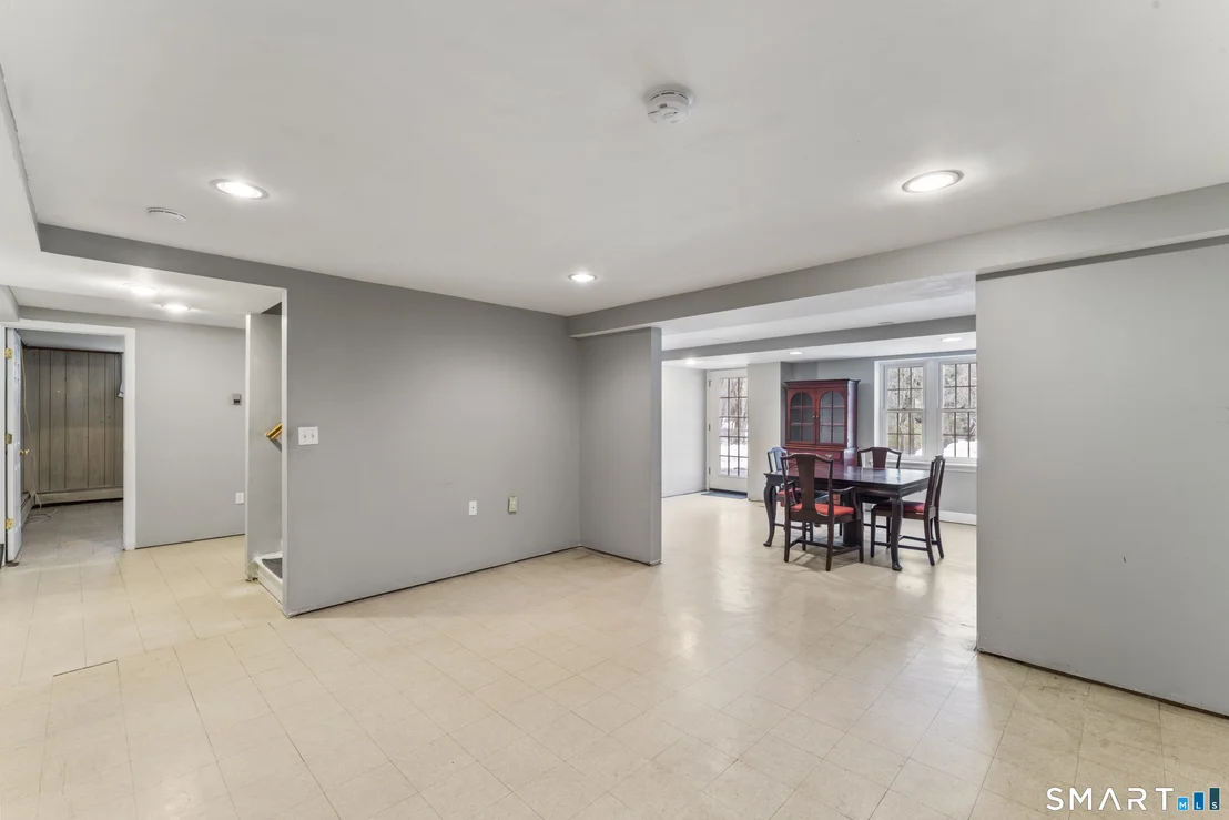 Photo of 6 Crestwood Drive