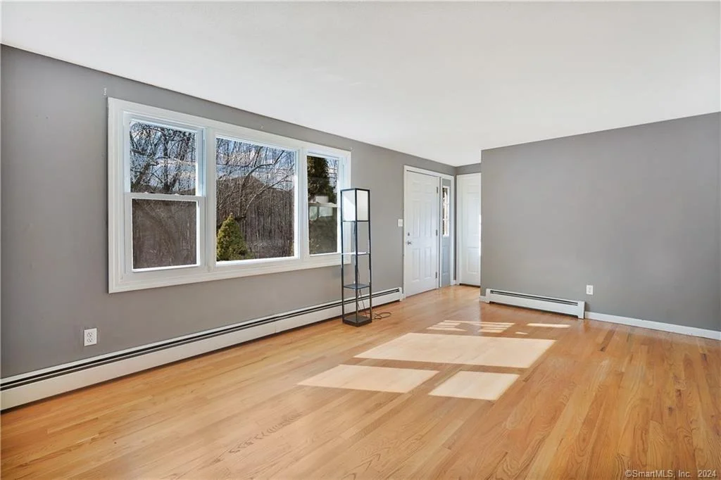 Photo of 1 Deerfield Circle