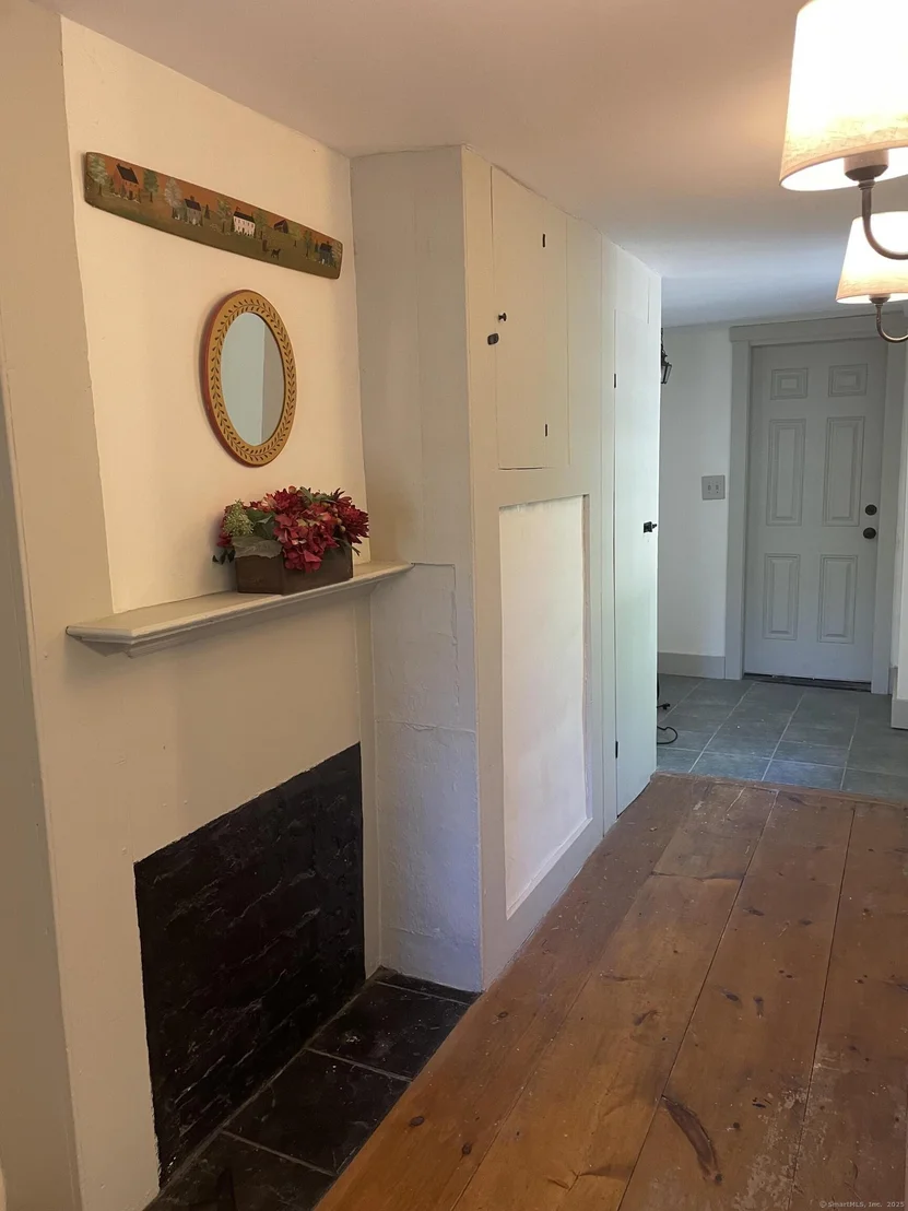 Photo of 957 Palisado Avenue