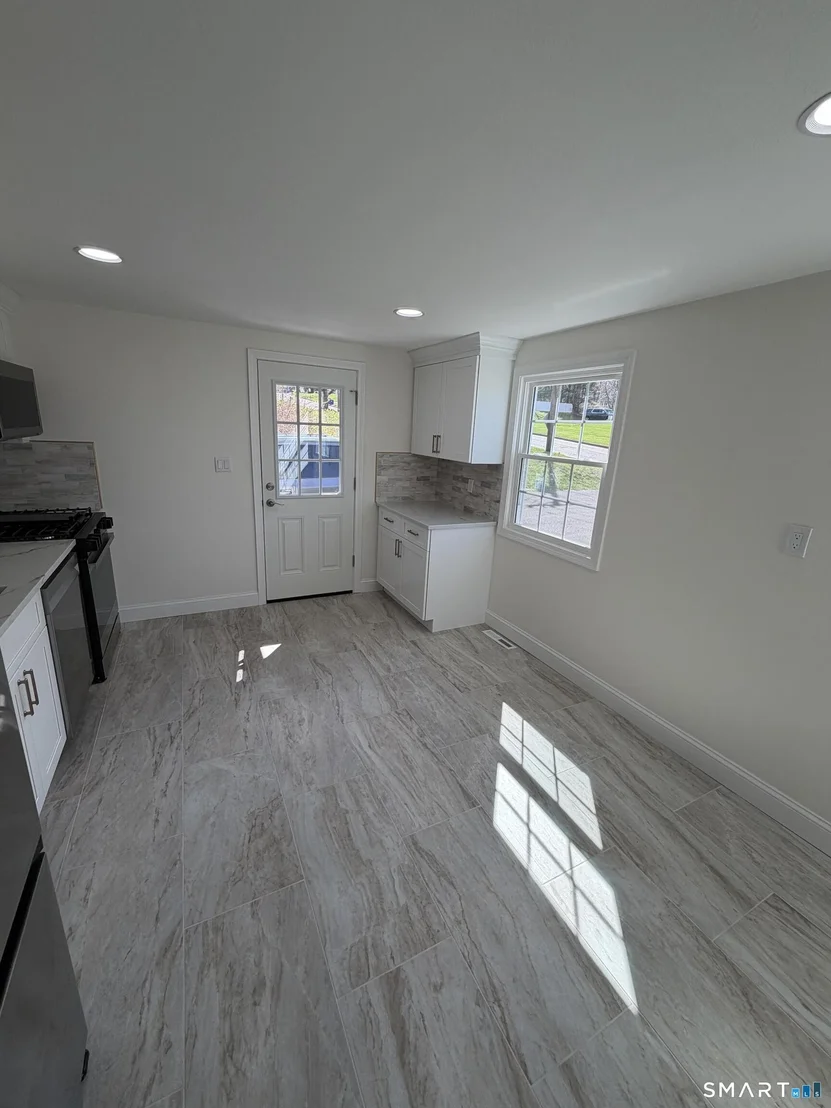 Photo of 39 Hemlock Road
