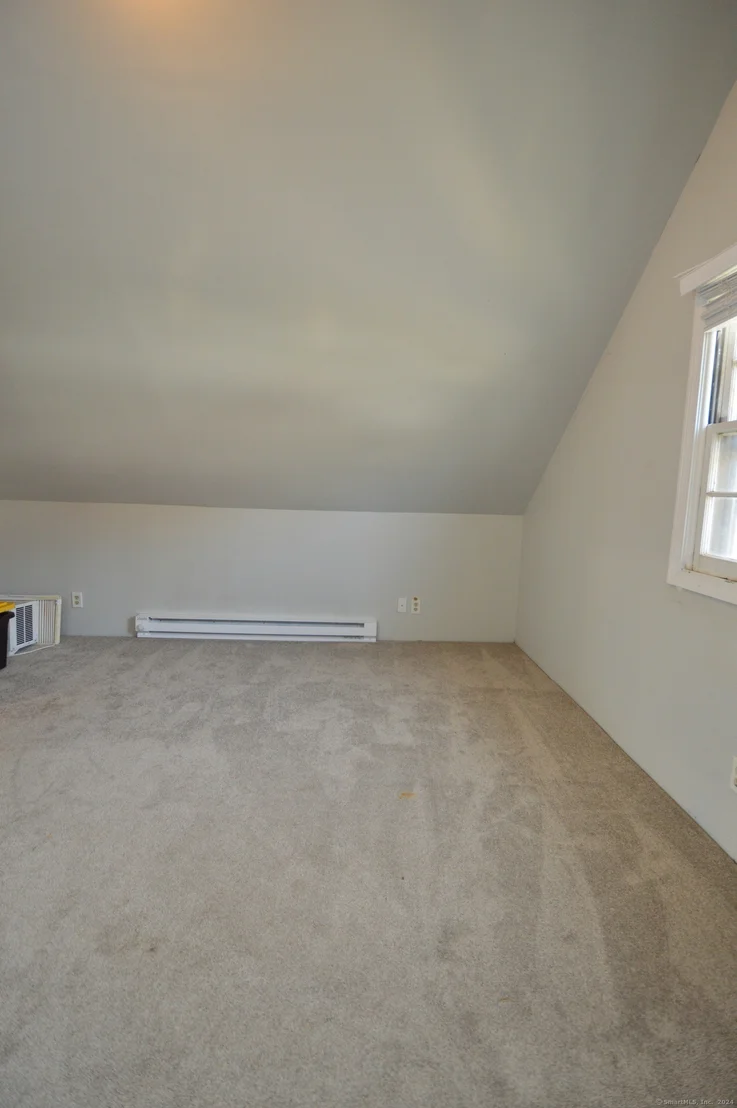 Photo of 50 Quaker Road