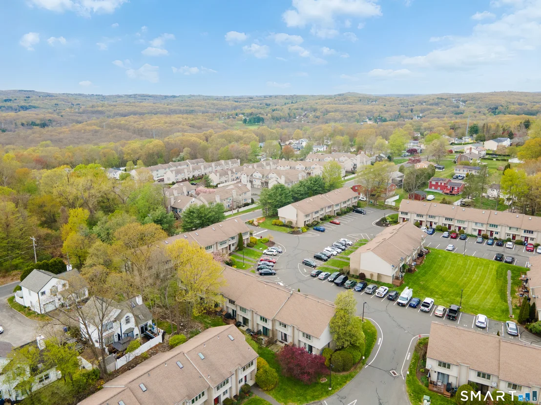 Photo of Unit 92 at 827 Oronoke Road