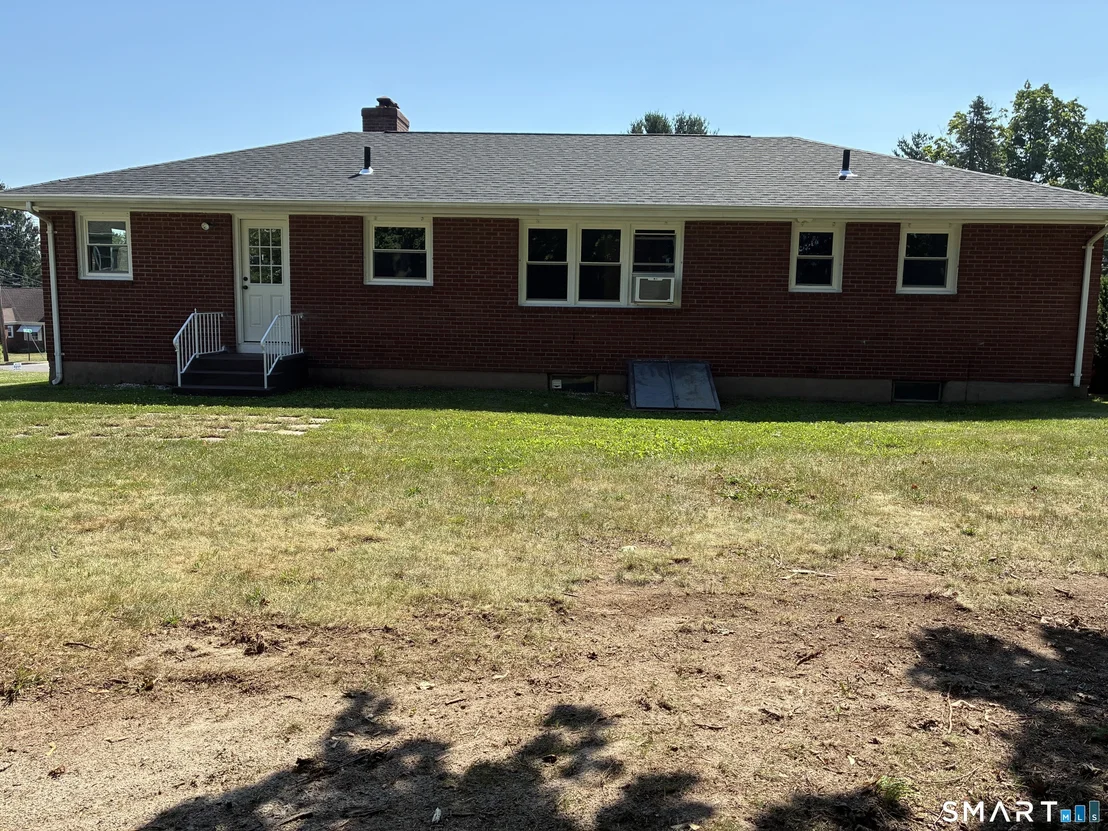 Photo of 347 Farm Hill Road