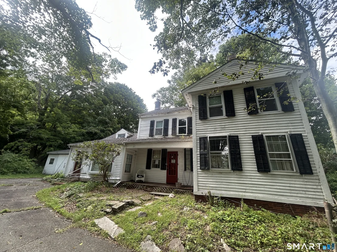Photo of 433 Simsbury Road