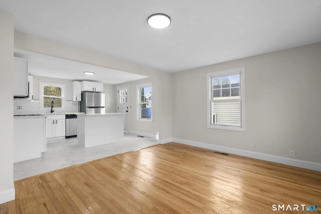 Photo of 21 Russ Road