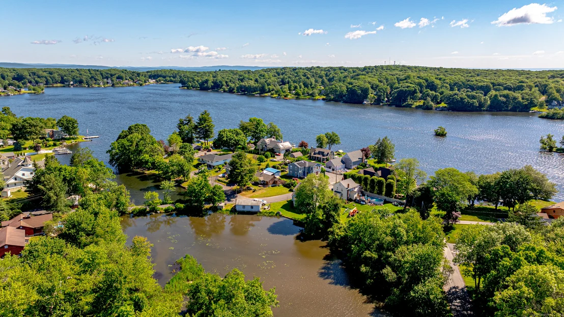 Photo of 1367 Spindle Hill Road