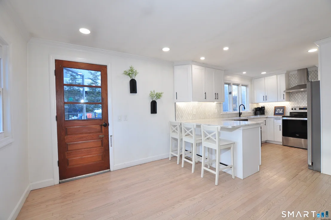 Photo of 207 Hillcrest Road