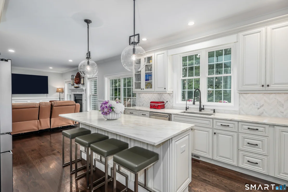 Photo of 105 Perry Avenue
