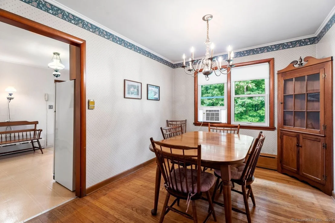 Photo of 2 Hickory Avenue