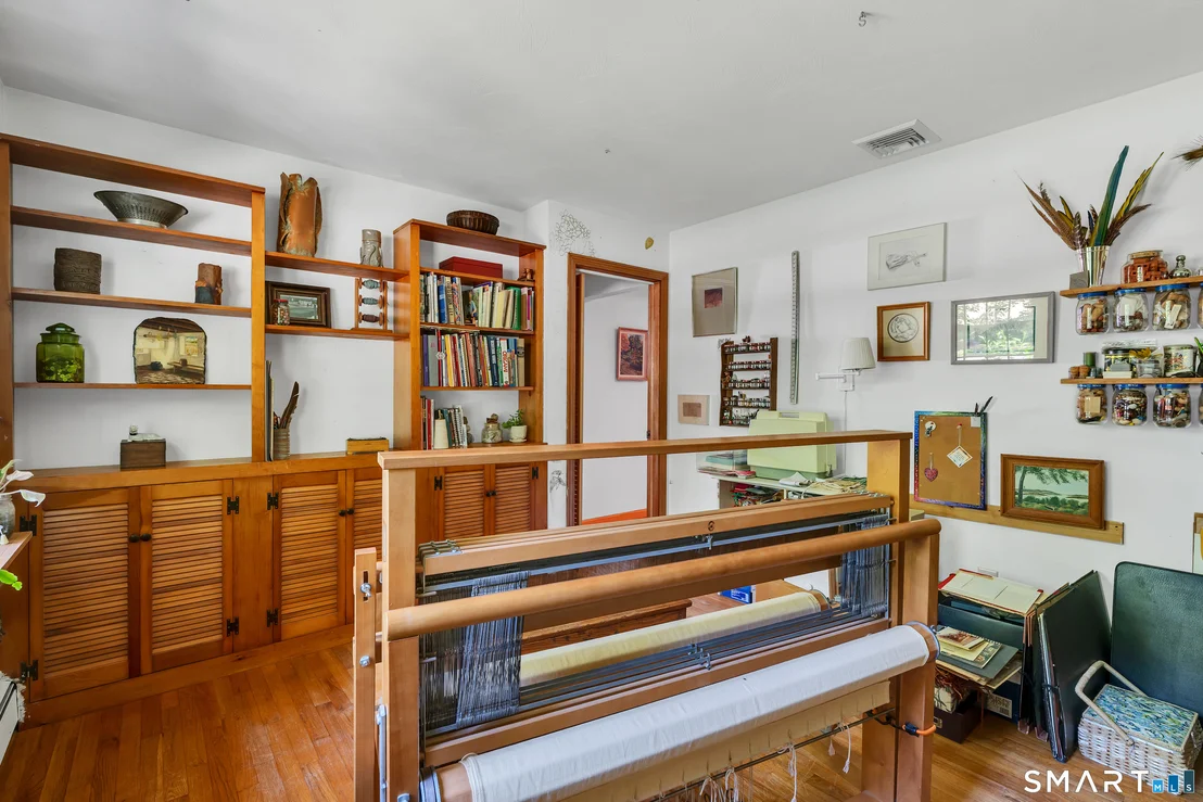 Photo of 32 Ives Avenue