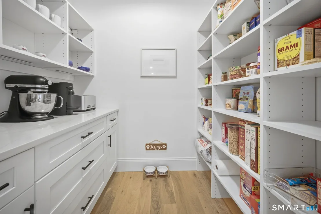 Photo of 43 Oak Ridge Drive