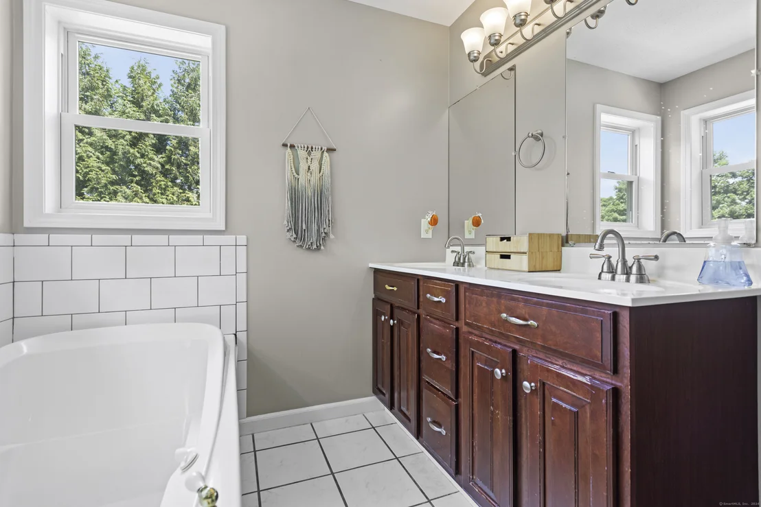 Photo of 21 Chatham Fields Road