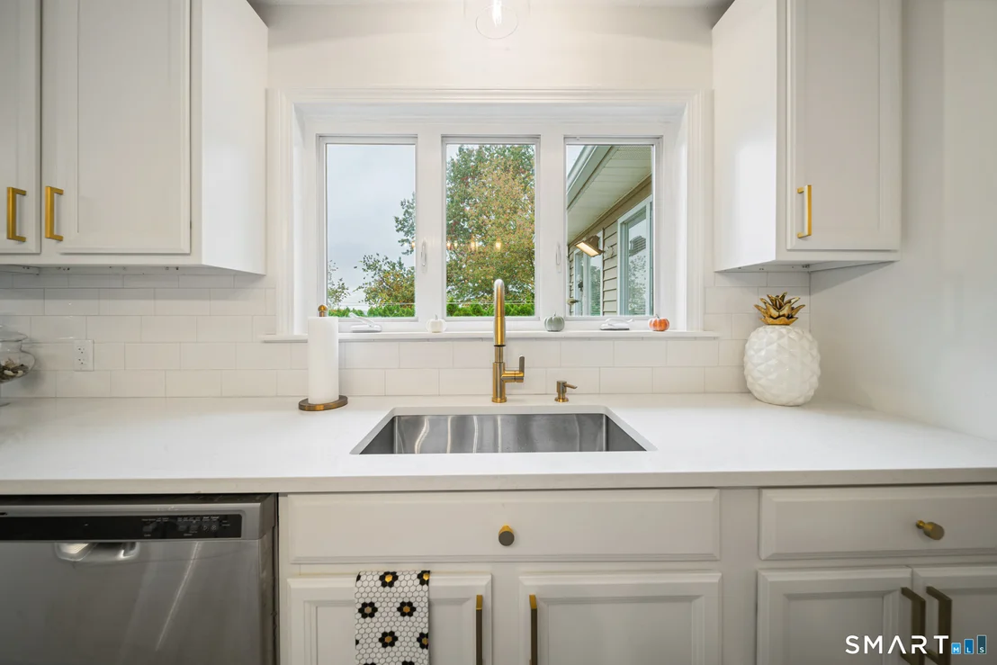 Photo of 20 Mountain View Drive