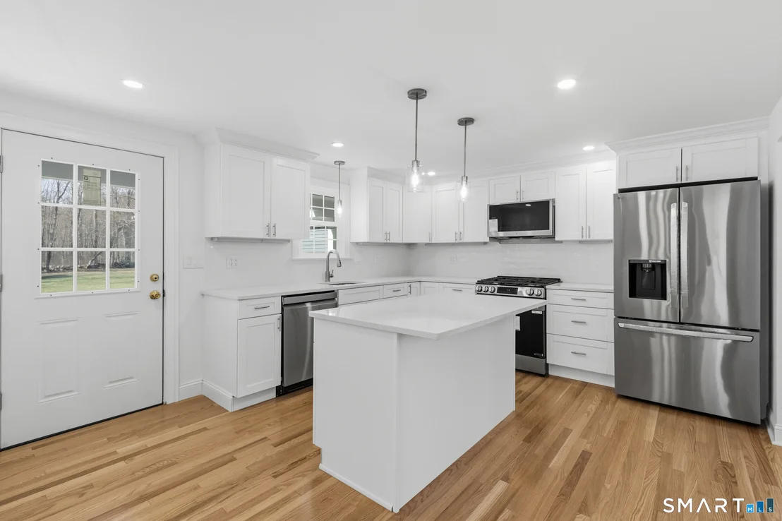 Photo of 395 Cross Hill Road