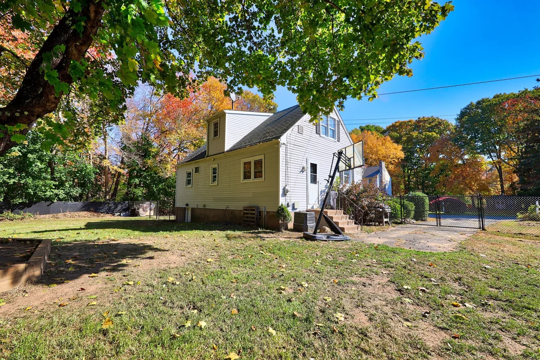 Photo of 39 Laura Drive