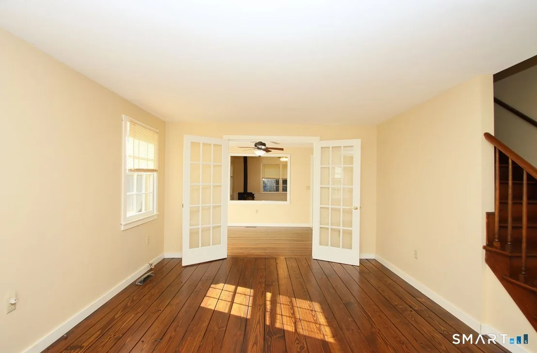 Photo of 662 Forest Road