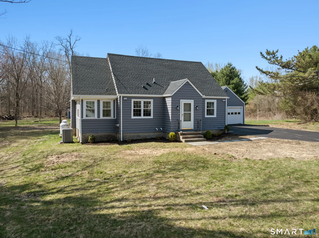 Photo of 395 Cross Hill Road