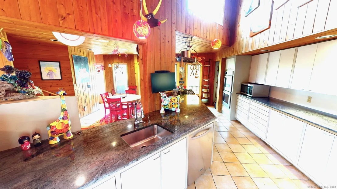 Photo of 97 Wyneding Hill Road