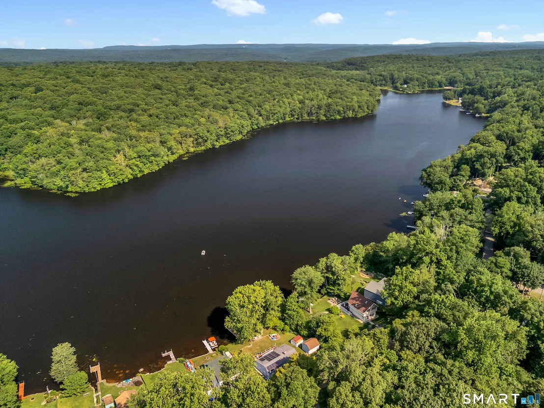 Photo of 51 Lakeview Drive