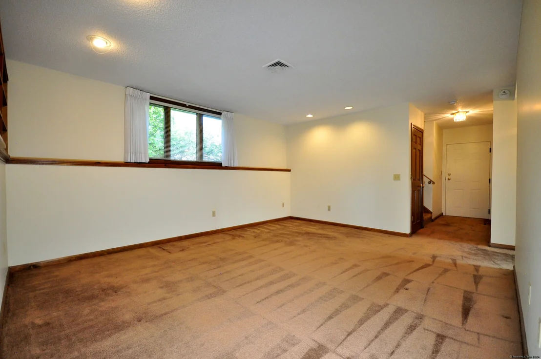 Photo of 735 Avery Street