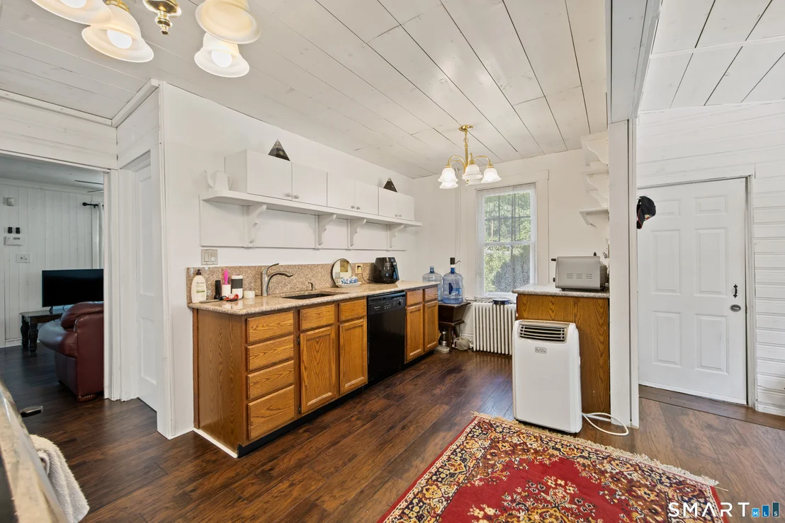 Photo of 573 Litchfield Road