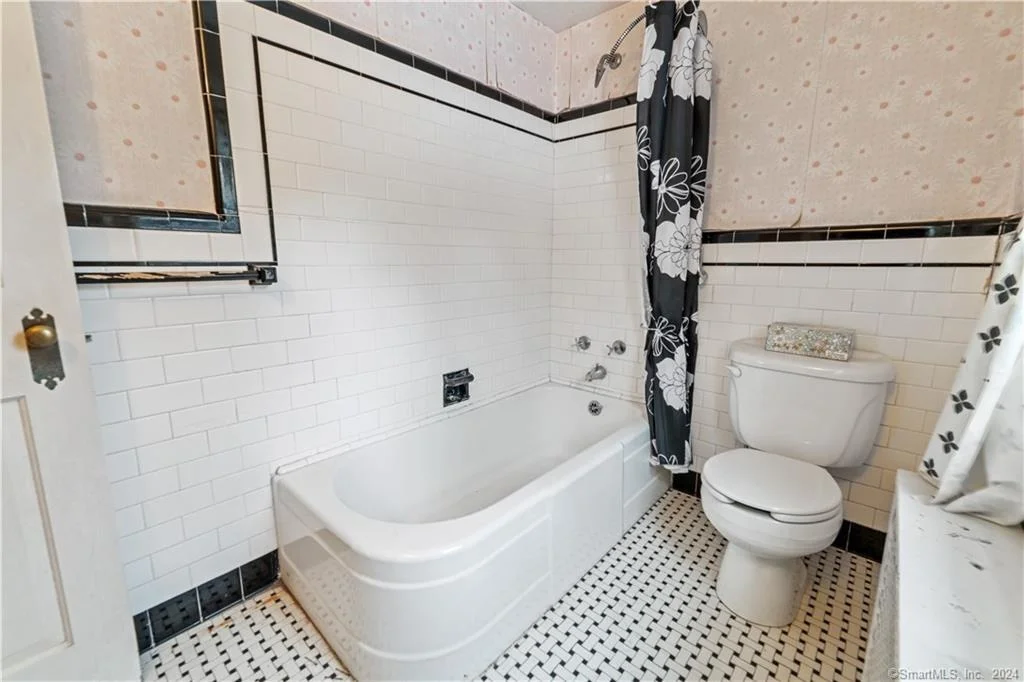 Photo of 51 Woodside Drive