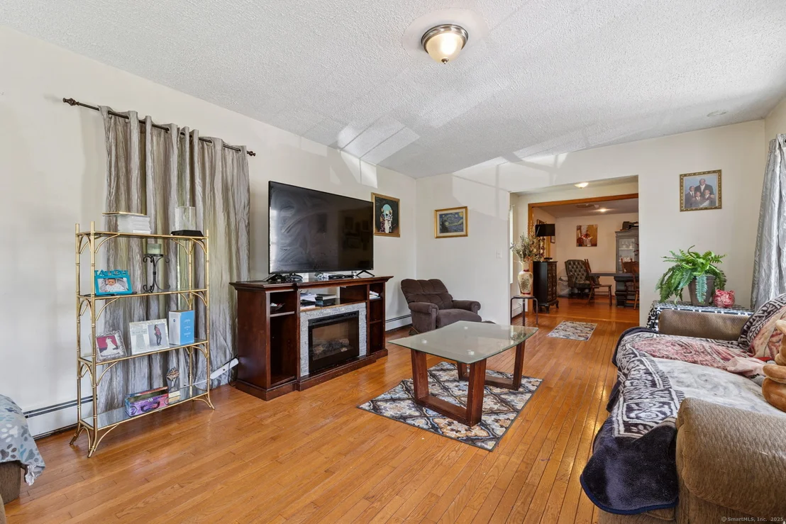 Photo of 2 Sandra Drive