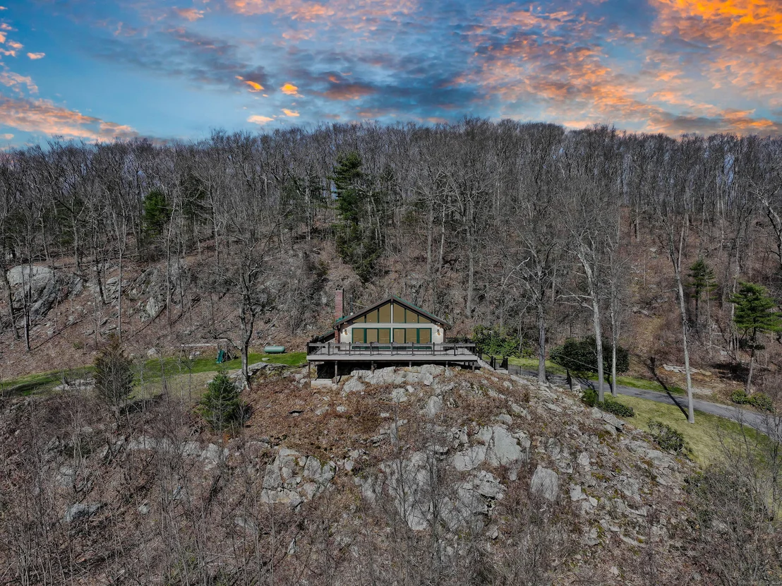 Photo of 110 Ichabod Lane