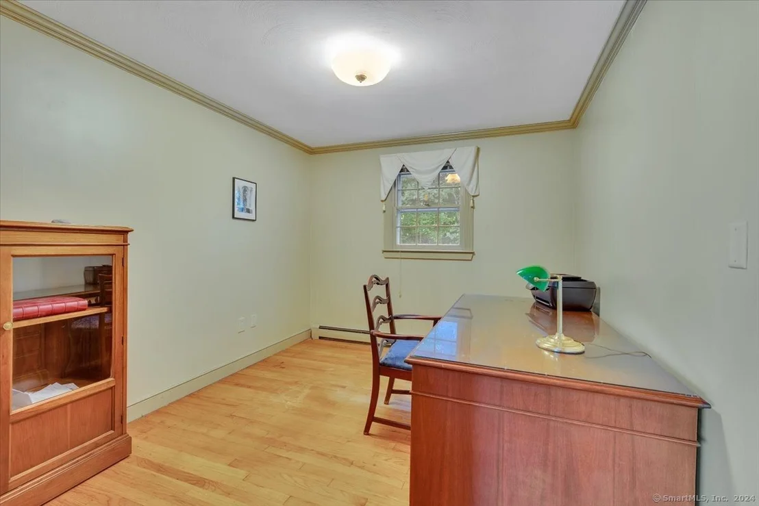Photo of 201 Folly Lane