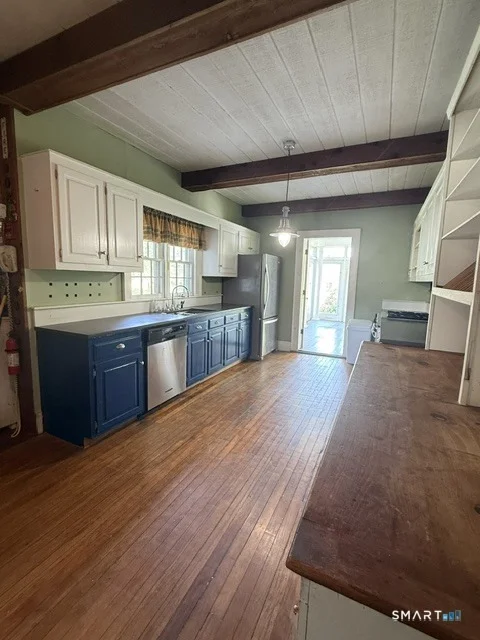 Photo of 134 Pleasant Street