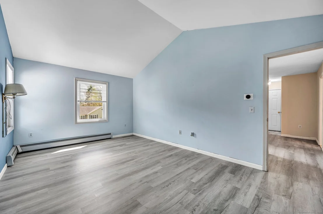 Photo of 333 Upper Valley Road