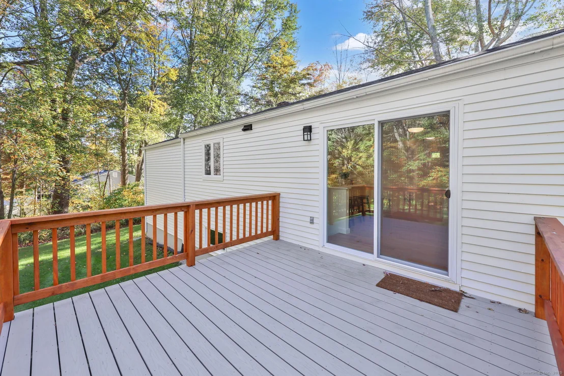 Photo of 527 Merrow Road