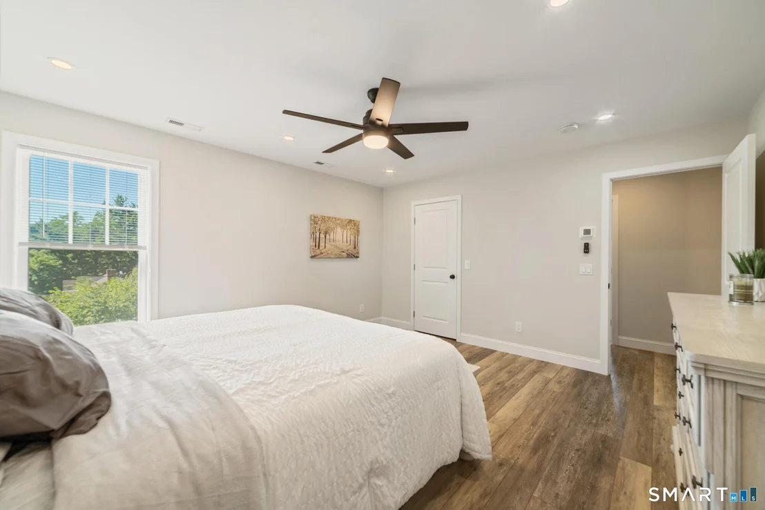 Photo of 85 Vanderbilt Road