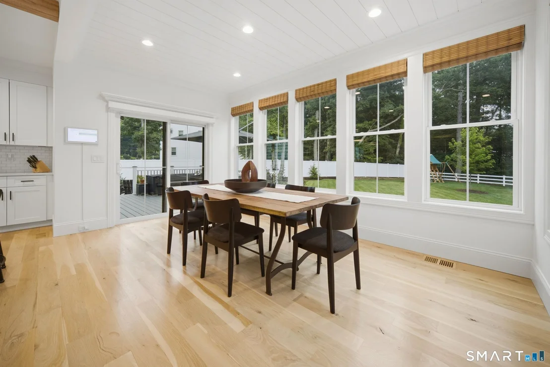 Photo of 43 Oak Ridge Drive