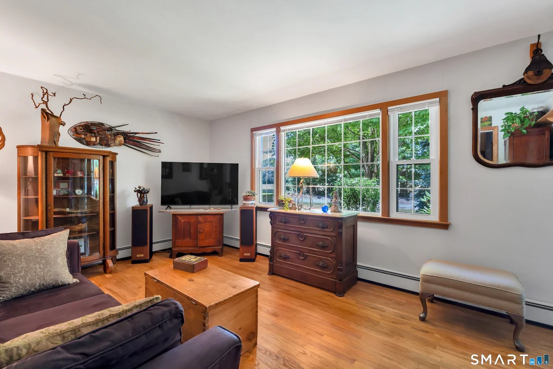 Photo of 32 Ives Avenue