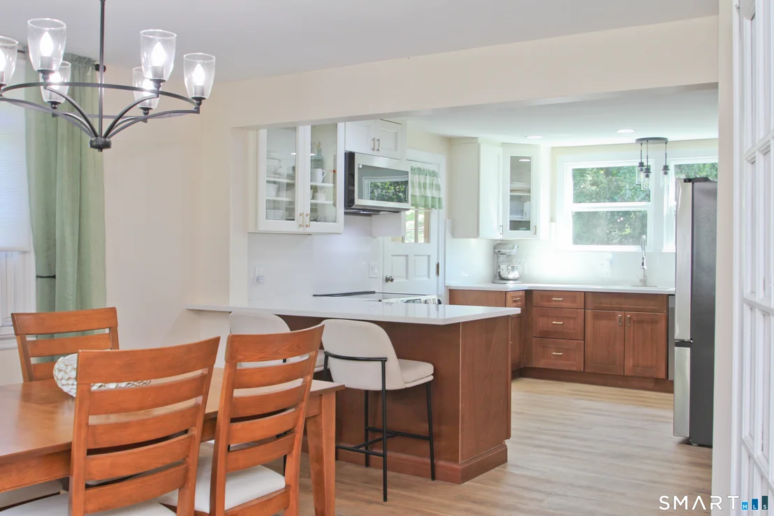 Photo of 11 Esther Avenue