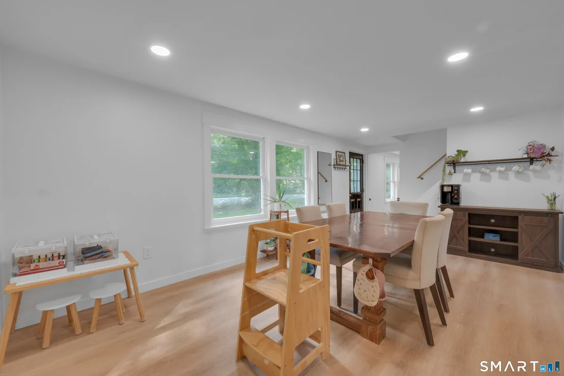 Photo of 254 Lynch Road