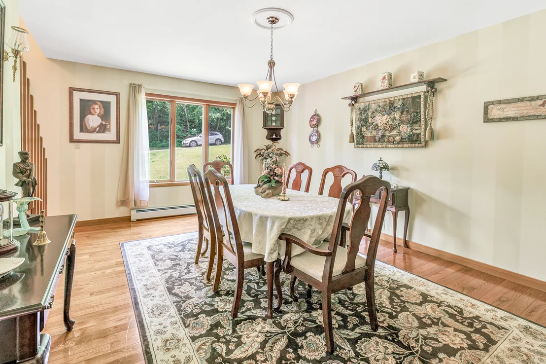 Photo of 26 Rolling Brook Lane