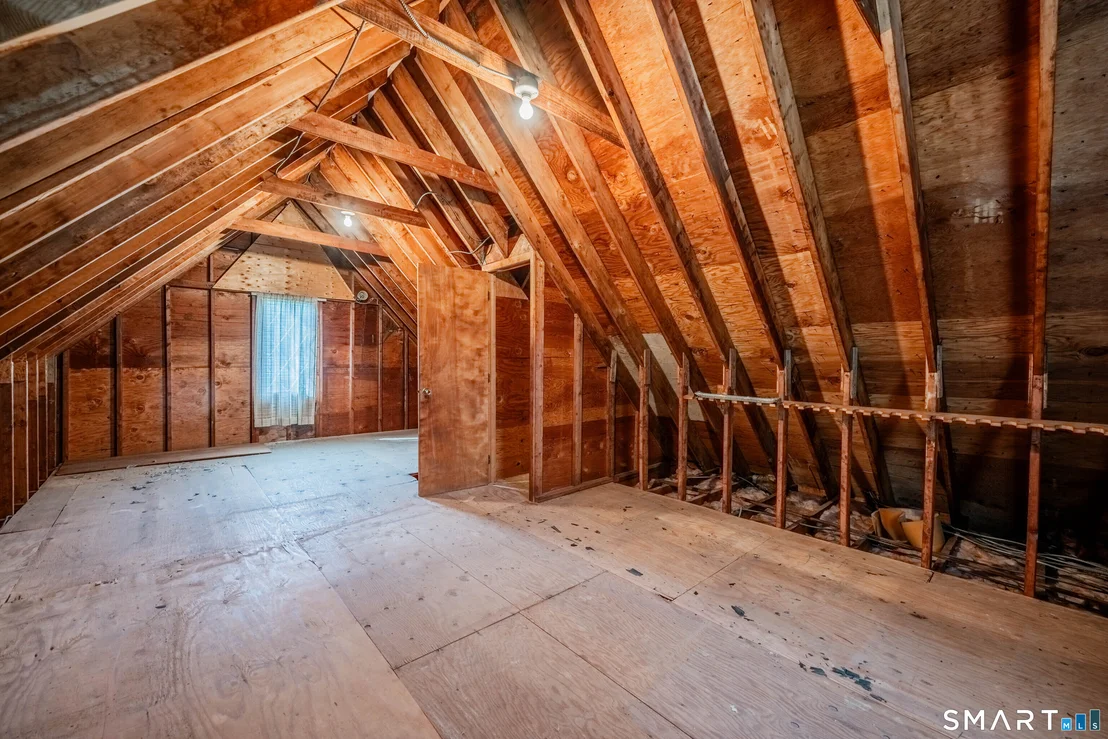 Photo of 232 Maybrook Road