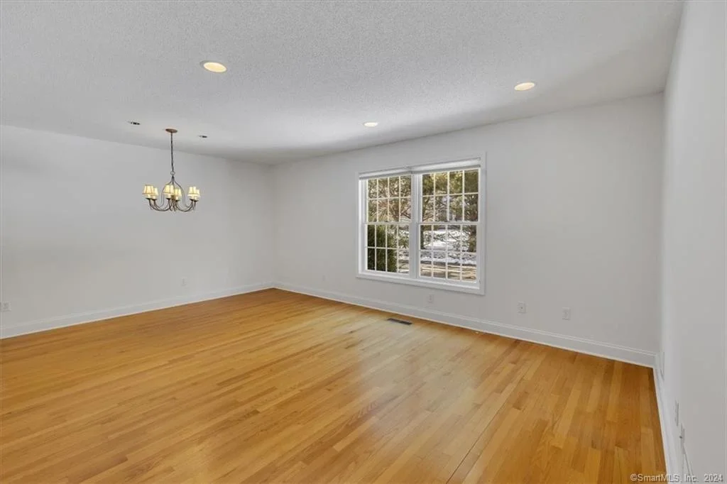 Photo of 65 Mountain Pond Road