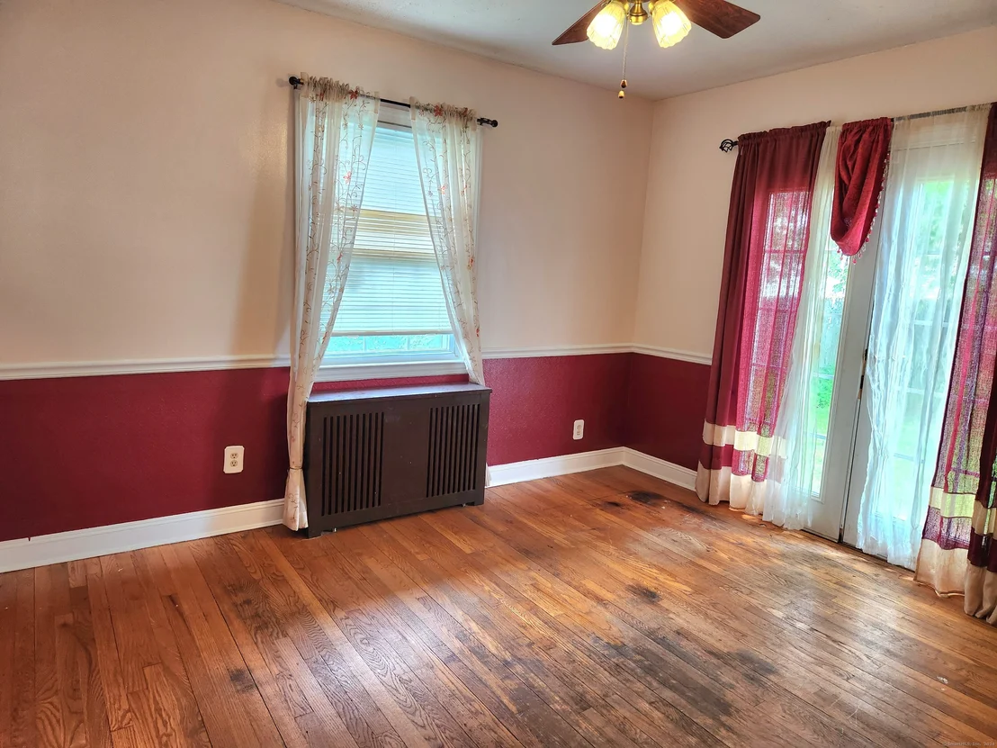 Photo of 27 Linnmore Drive