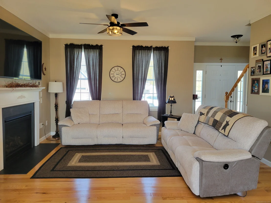 Photo of 5 Quakertown Meadow