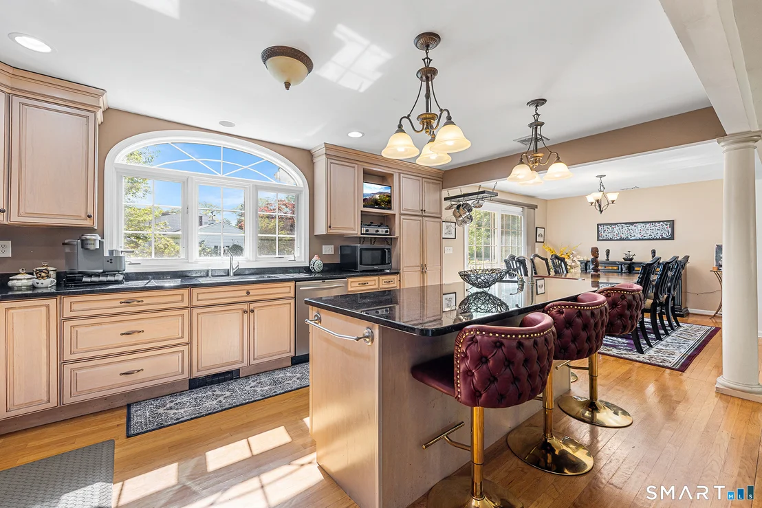 Photo of 650 Racebrook Road