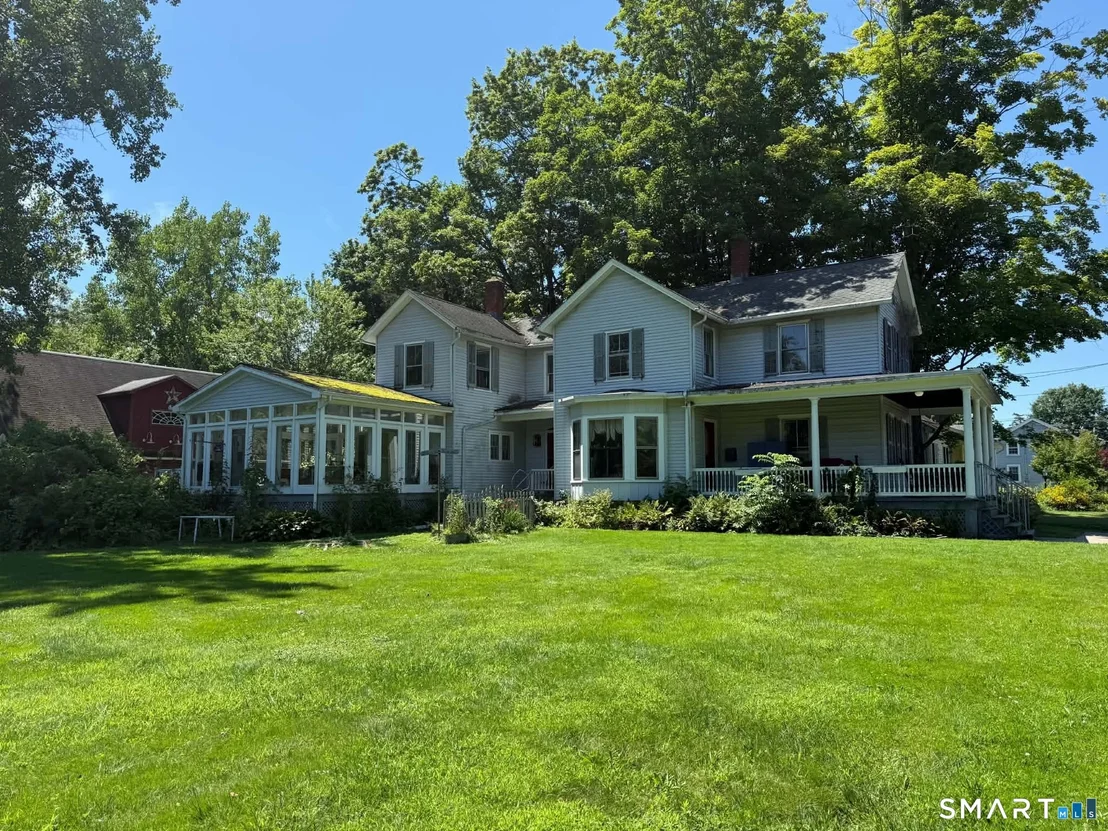 Photo of 134 Pleasant Street