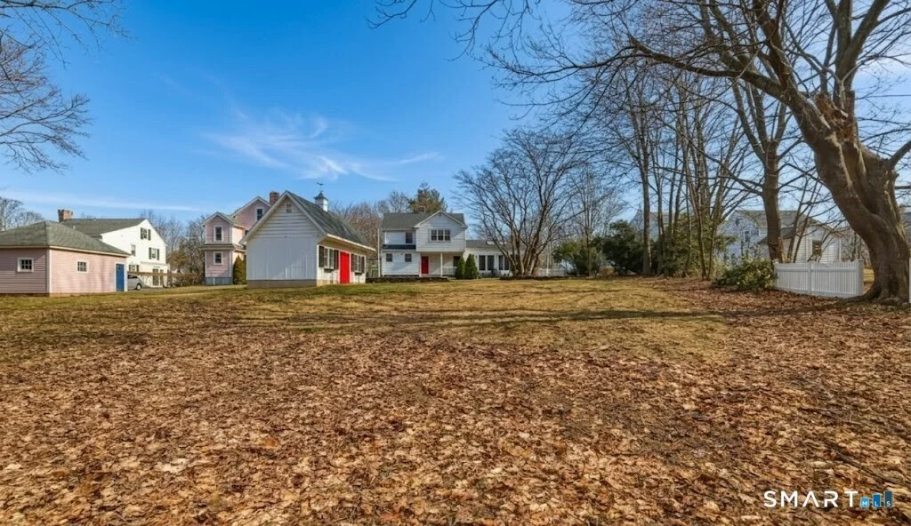 Photo of 365 Maple Avenue