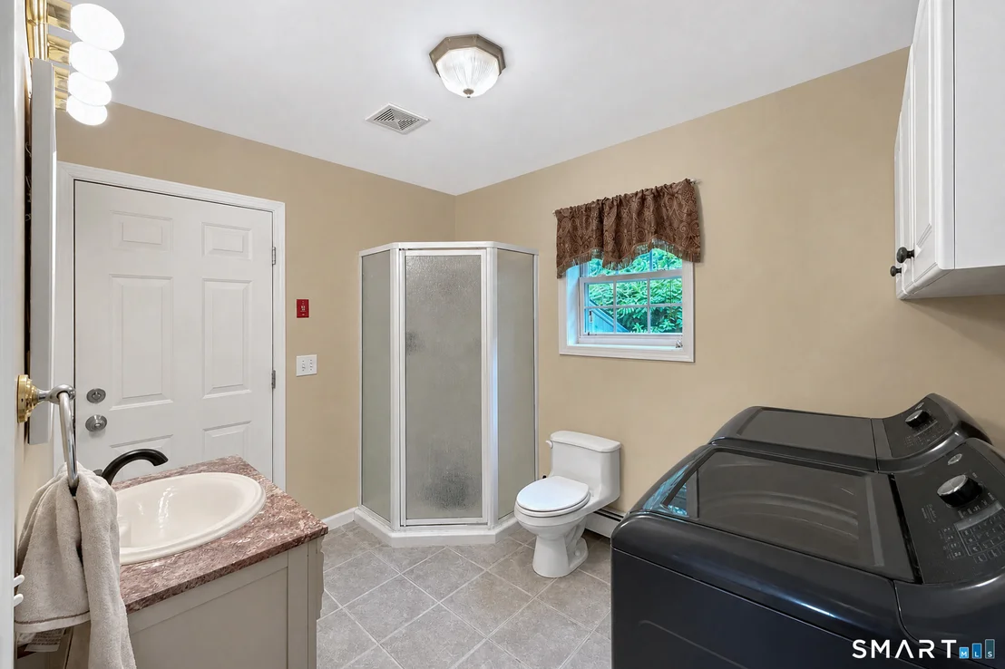 Photo of 2 Curtis Avenue